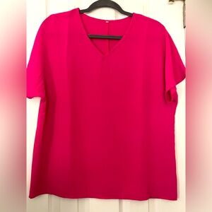Lightweight fuchsia top